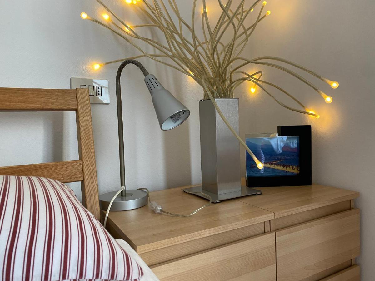 New Luxury Navigli Whole Apartment Milano Ngoại thất bức ảnh